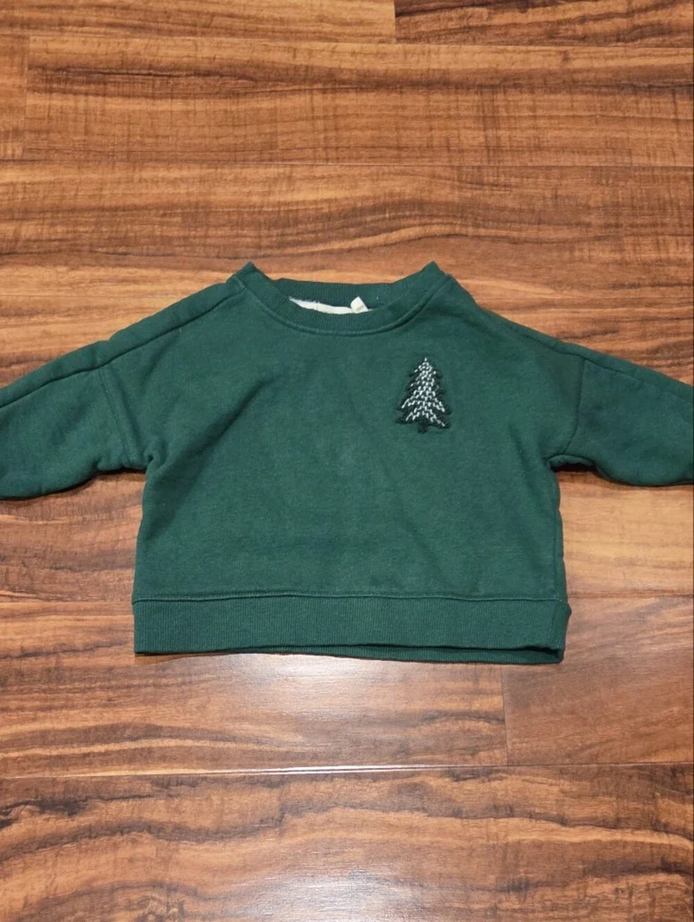 Monica + Andy EUC 12-18 Months Green Tree Sweatshirt and Pants Set